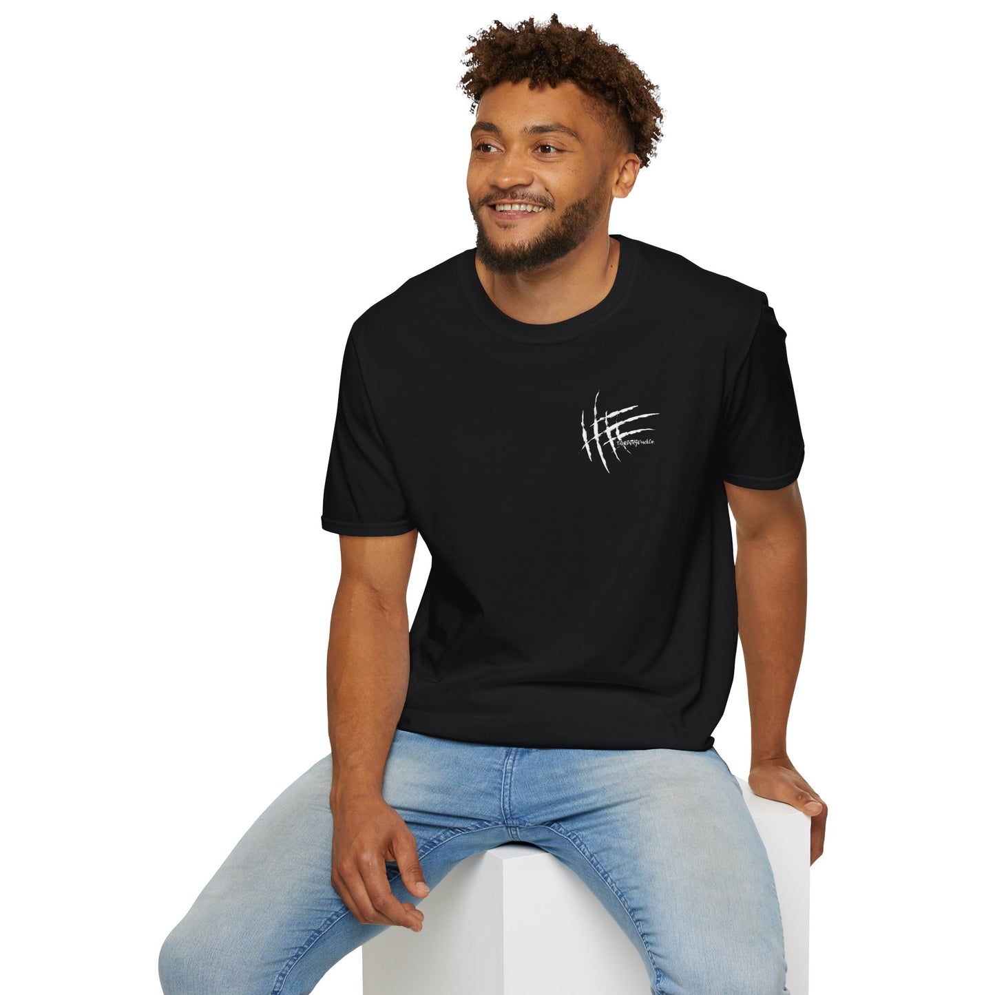 “I’ve never killed a mountain lion but I’ve choked a cougar” Graphic Tee