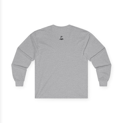 "Don't Worry Honey, Round Free We Jesus" Graphic Long Sleeve Tee
