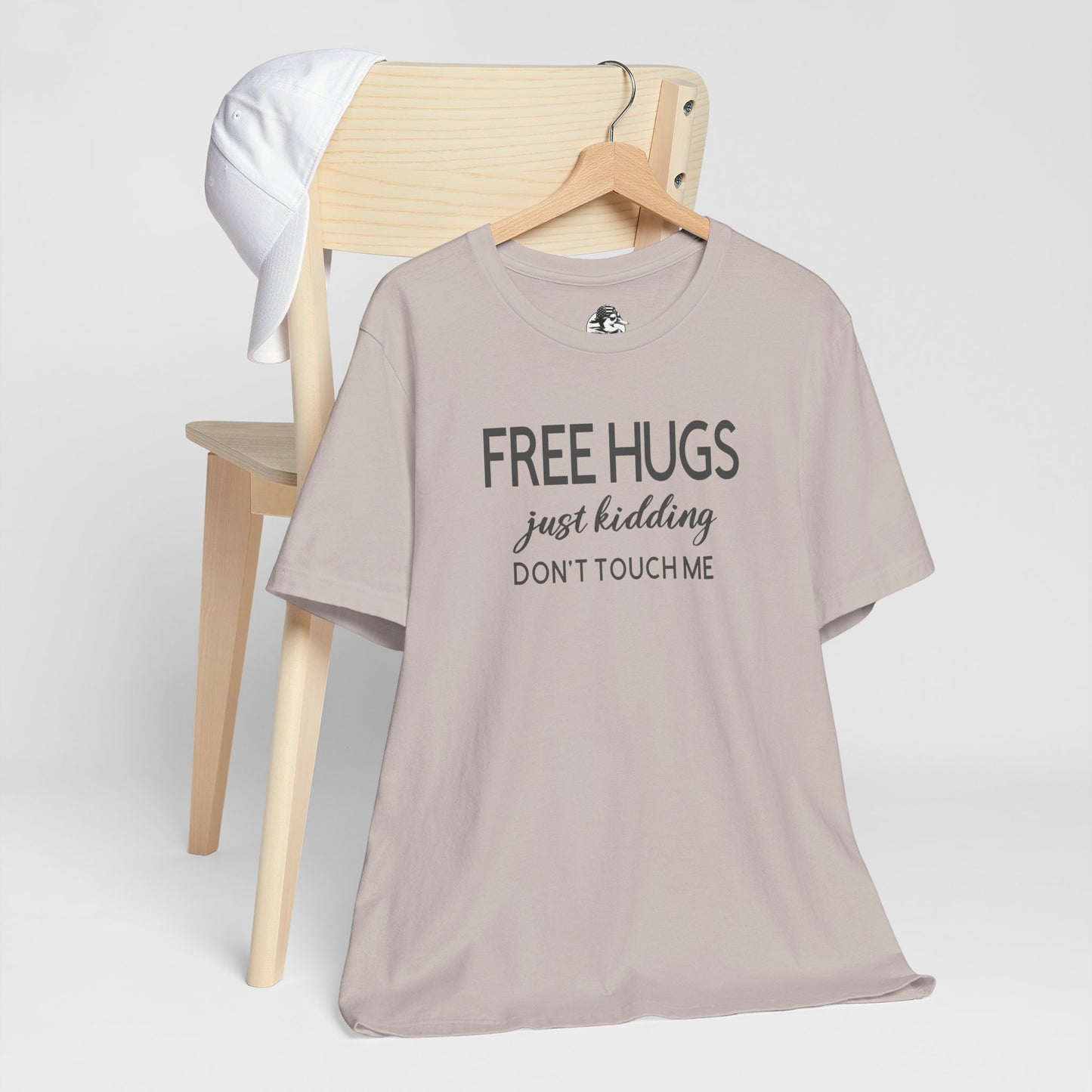 Funny Graphic Tee - "FREE HUGS Just Kidding" Unisex Jersey Short Sleeve T-Shirt, Humor Clothing, Gifts for Friends, Casual Wear, [...]